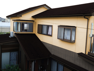 鎌ヶ谷市　屋根塗装　外壁塗装　パーフェクトシリーズ　ワイド遮熱α　1階外壁：ND375　2階外壁：ND281　屋根：CS2371