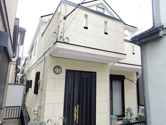江戸川区　屋根塗装　外壁塗装　薄レモン色