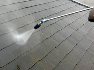 品川区　外壁と屋根の塗装　屋根の高圧洗浄
