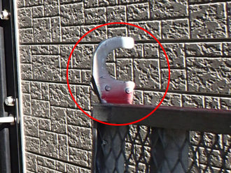 小平市　外壁塗装前の足場架設　踏板の接合部