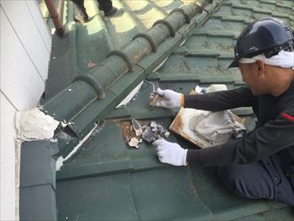 船橋市　セメント瓦　新しい漆喰の詰め直し