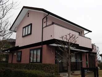 市原市　外壁塗装　屋根塗装　サーモアイＳｉ　サーモアイ4F　スタッコラースト　ナノコンポジット　ピンクの外壁