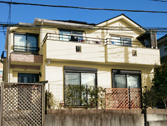 横浜市青葉区　屋根塗装　外壁塗装　屋根の色　外壁の色　サーモアイ　エラストコート　ケリーモア色見本　KM5312-1　sun　kissed