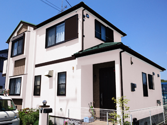 鎌ヶ谷市　外壁塗装　エラストコート　屋根：Kグリーン　外壁：A-956