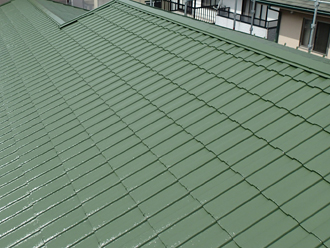 バイオマスR－Siで屋根塗装　オリーブグリーン