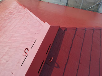 屋根塗装　クールマルーン