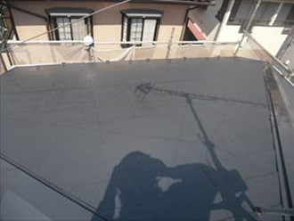 江戸川区　スーパーシリコンにて屋根塗装　完了