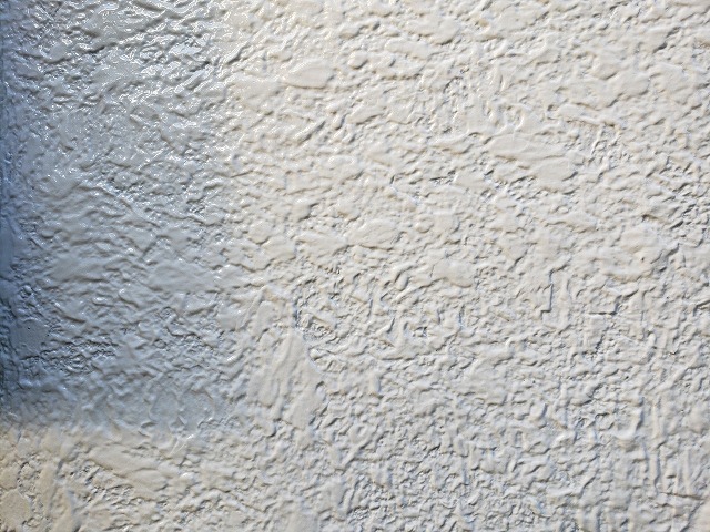熊本市東区モルタル外壁タイルカット柄表面アップ写真