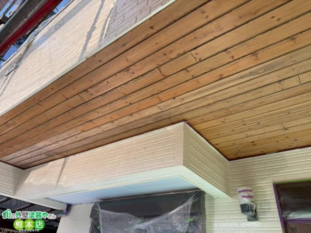 【熊本市東区】軒天井の重ね貼り工事｜外壁塗装後の追加リフォームも大歓迎！