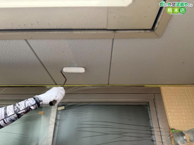 【合志市】色褪せた軒天の塗装。見上げたときの清潔感が、家全体の印象をぐっと引き上げる