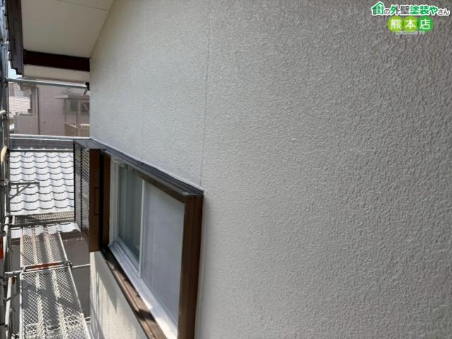 【熊本市東区】ひび割れだらけのモルタル外壁が大変身!無機塗料+弾性硬化剤で長持ち美観を実現