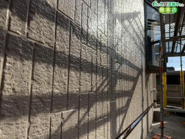 【現場レポート⑦】熊本市東区｜外壁の中塗り・上塗りでお家が大変身！色選びにこだわったC様邸の仕上げ工程