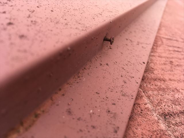 台風被害 棟板金剥がれ