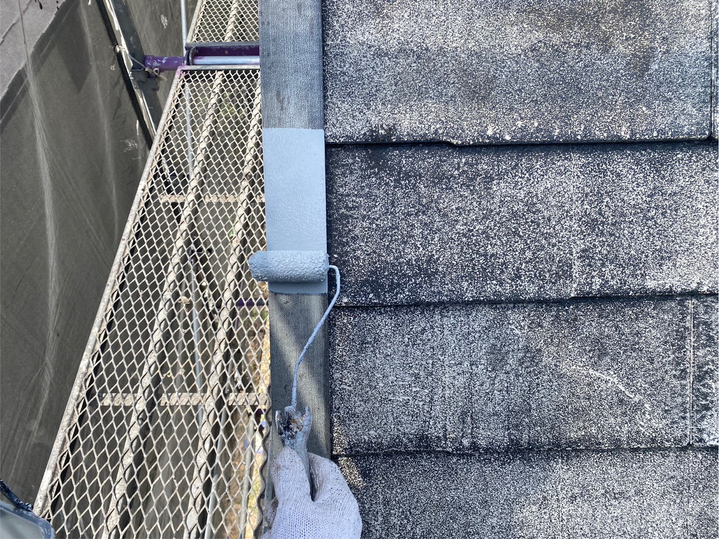 屋根板金錆止め塗布