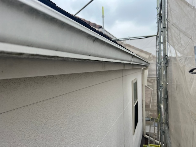 名古屋市守山区で外壁塗装時にあわせて雨樋塗装を実施した事例・塗装で紫外線による経年劣化防止を推奨します