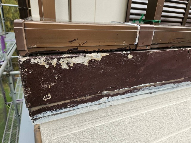 知多郡で幕板の塗膜剥離・腐食を板金施工で保護し外観と耐久性を改善した事例