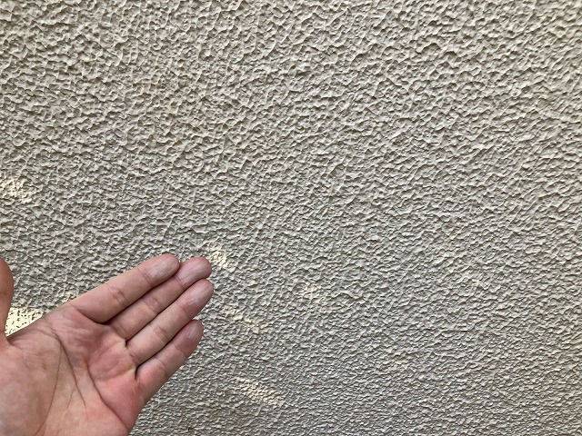 外壁表面の状態確認(チョーキングのチェック)