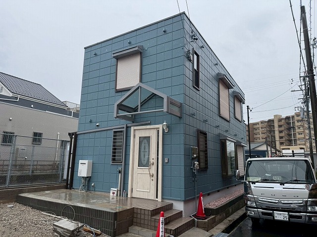 瀬戸市の中古住宅を入居前に外壁・基礎塗装｜下地補修から高圧洗浄まで丁寧施工