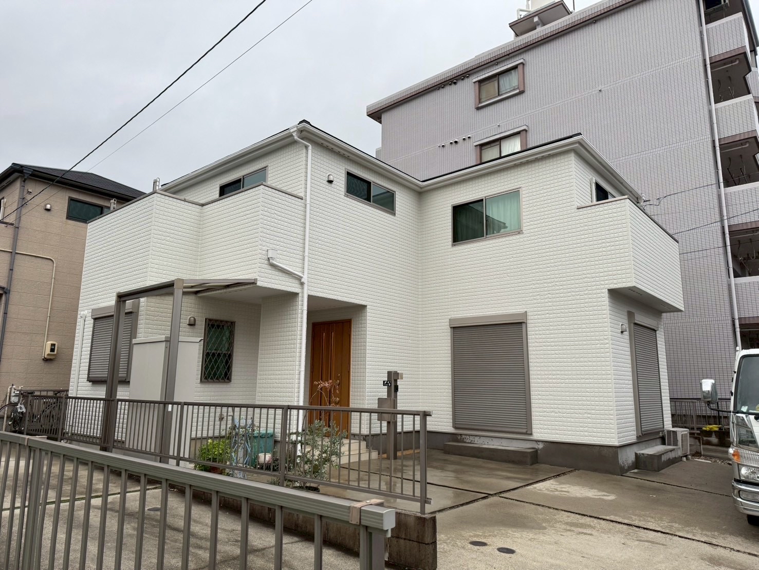 名古屋市南区で外壁・屋根塗装、チョーキングや外壁ひび割れが進んだ住まいを丁寧に塗り替え