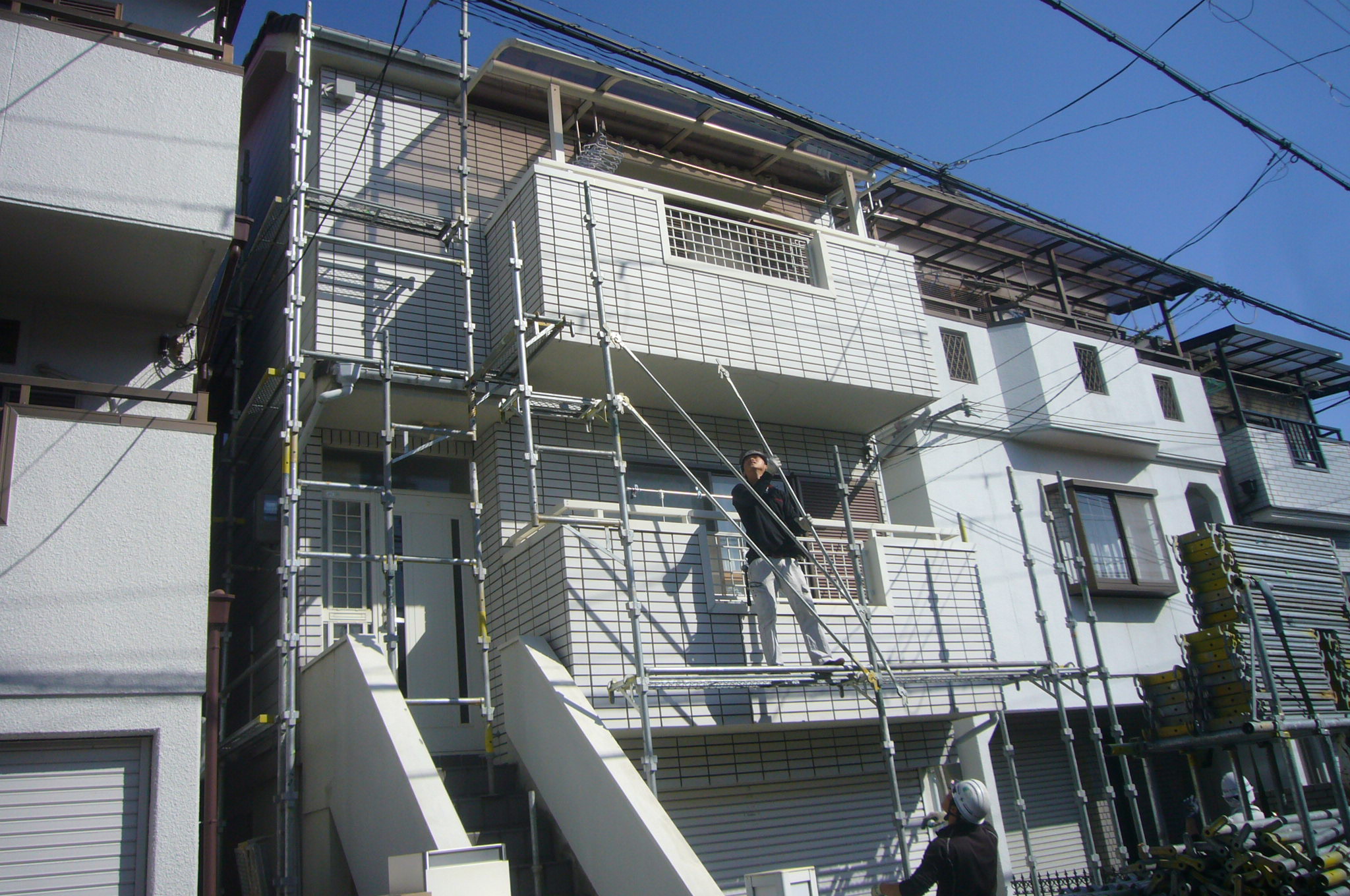 本日足場組着工