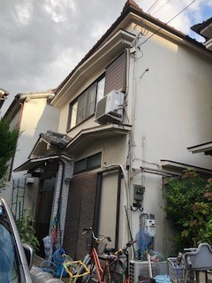 吹田市：「外壁にいたずらをされたので、補修の見積もりを出してほしい。」