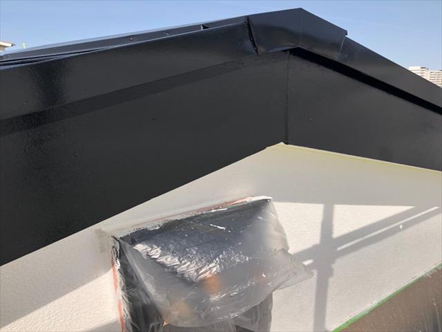 破風板塗装　施工後