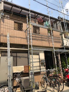 豊中で足場組立の工事が着工しました。
