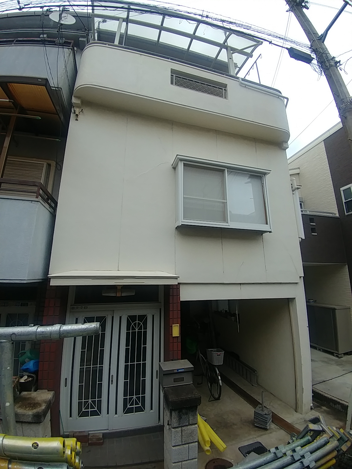 摂津市の３階建て住宅で外壁の塗り替え