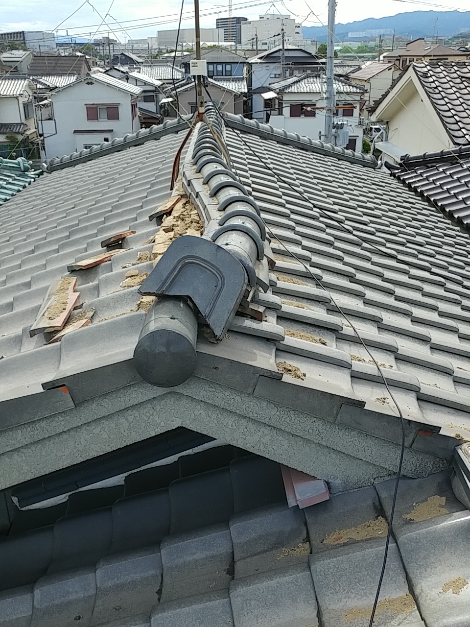 高槻市・茨木市で地震の被害に対処してきました