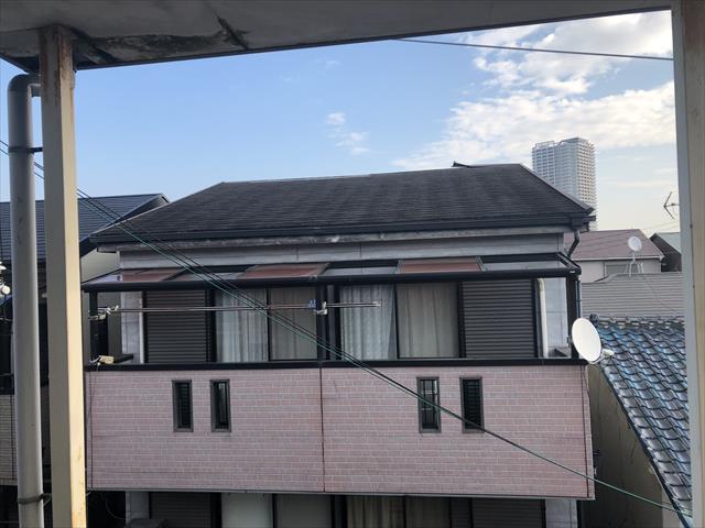 摂津市で３階建て住宅の台風被害調査の為に足場を設置させていただきました。