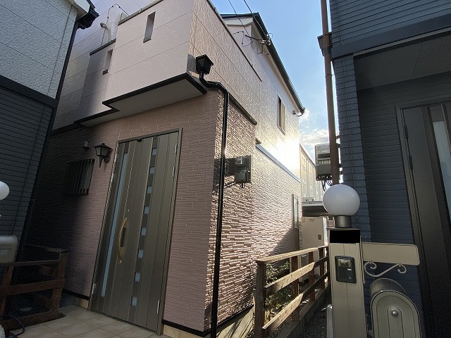 外壁塗装　外壁の色　ピンク　09-60D　09-80D