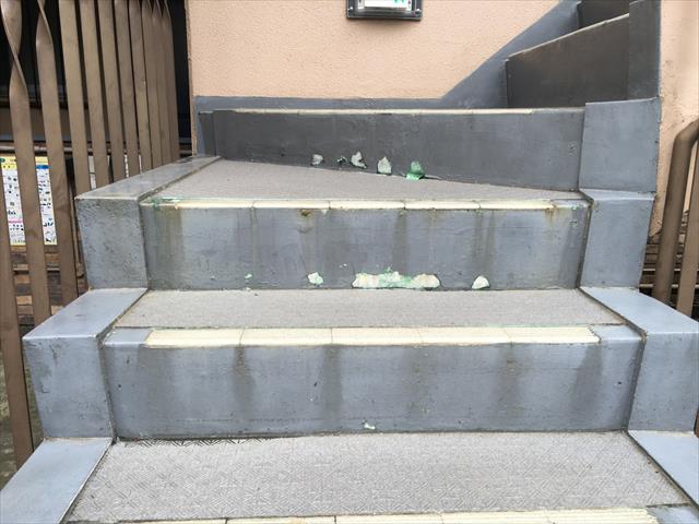 勝手口階段 漏水