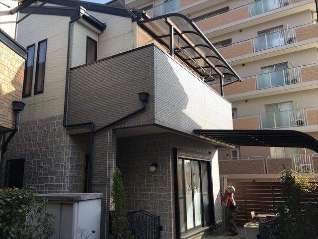 吹田市で外壁・屋根塗装、シーリングの打ち替え工事が着工しました。。