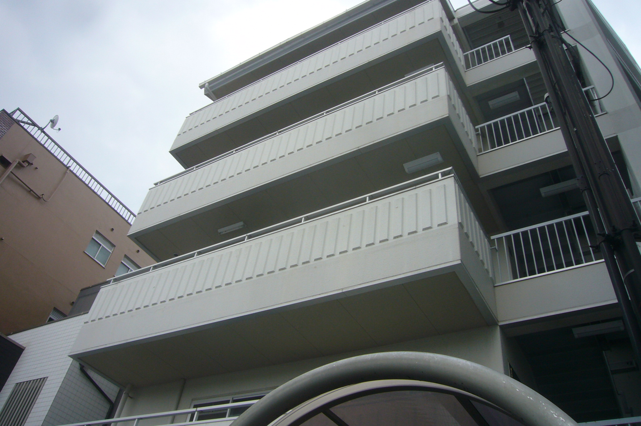 国道沿いマンション