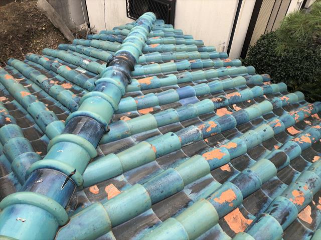 下屋　台風被害　瓦
