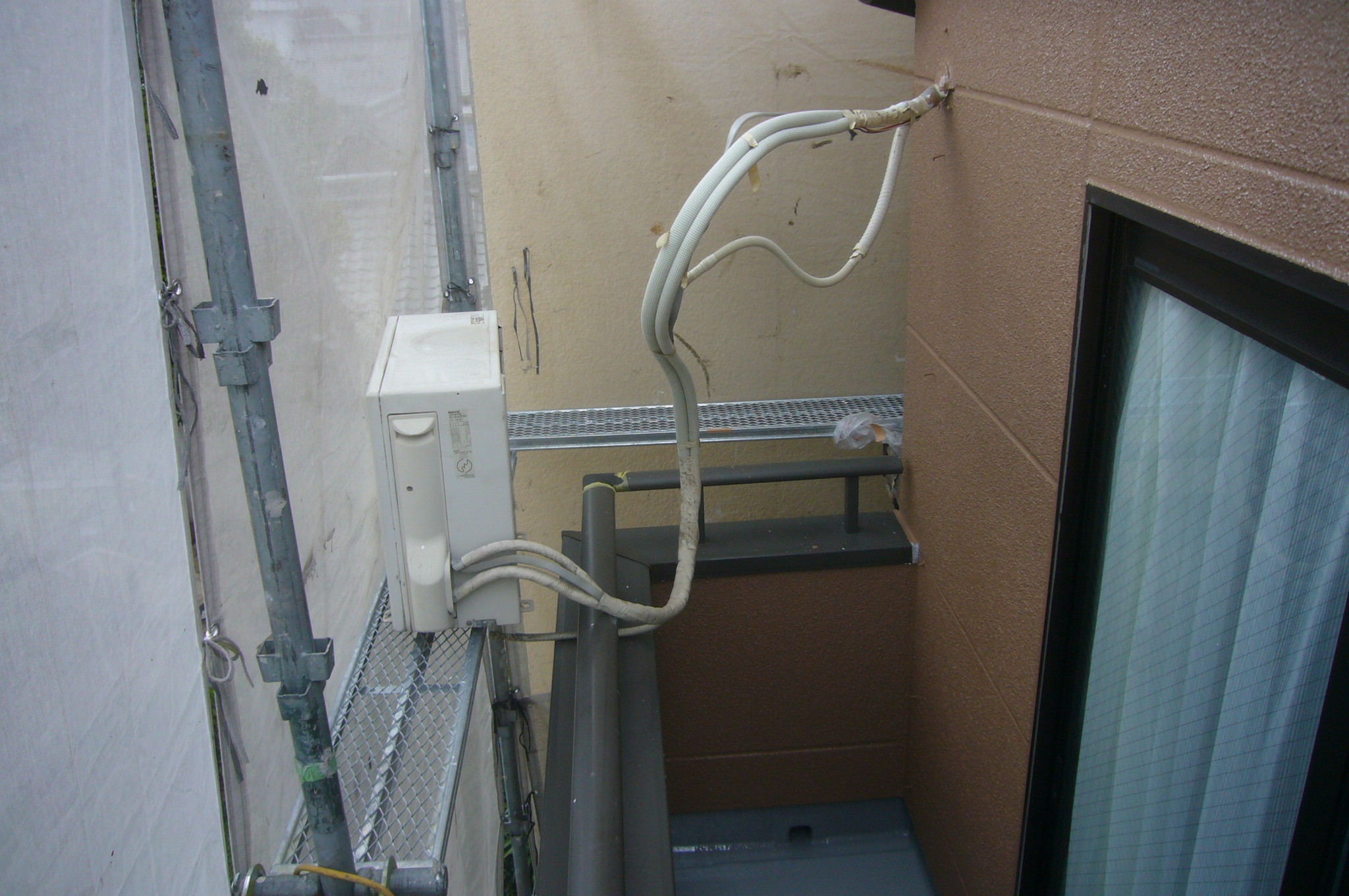エアコン室外機