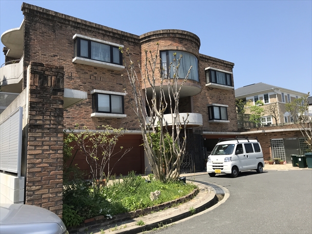 吹田市で外壁洗浄と屋上防水の依頼があったので現場調査に向かいました