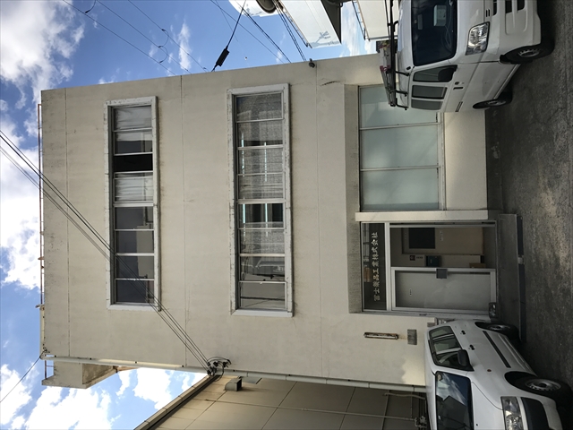 吹田市の薬品会社に外壁塗装の現場調査に行ってきました