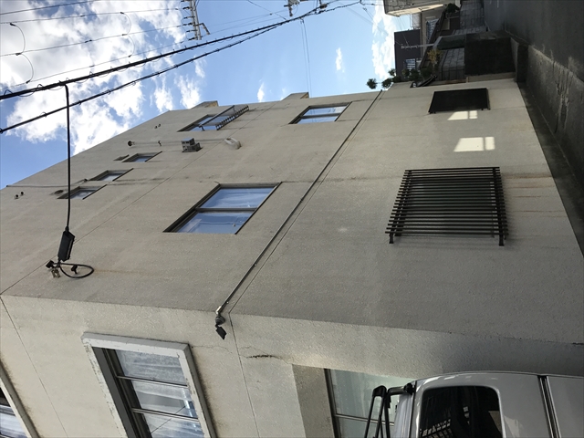 モルタル壁