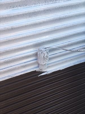 住宅雨戸のサビ止め塗装