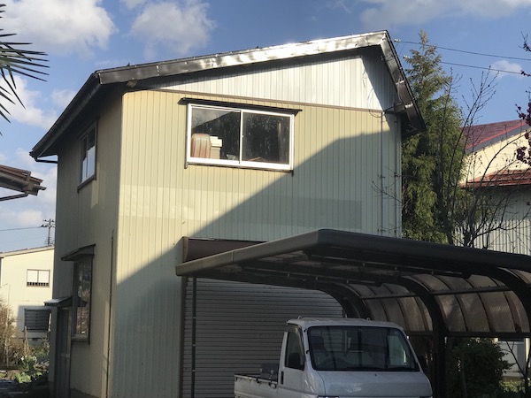 上越市高田地内M様邸の屋根塗装を行いました。完成！！
