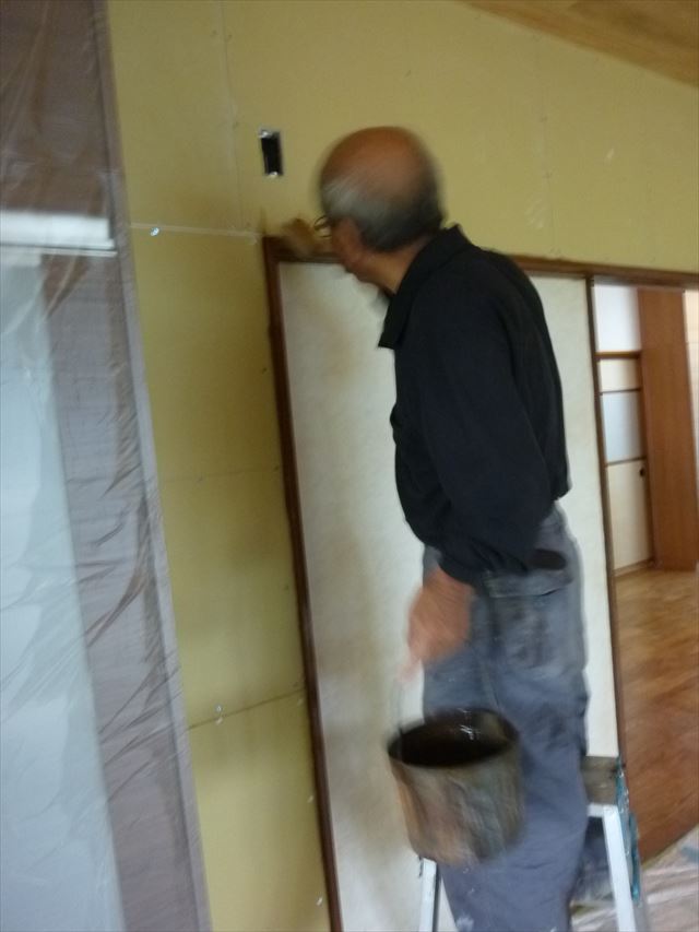 内部塗装 建具枠塗り
