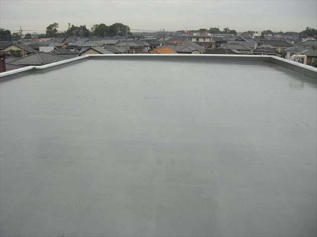 蓮田市マンション屋上下塗り後