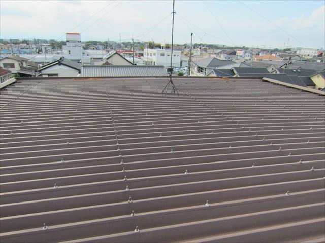 白岡市のマンションで屋根点検を行いました。