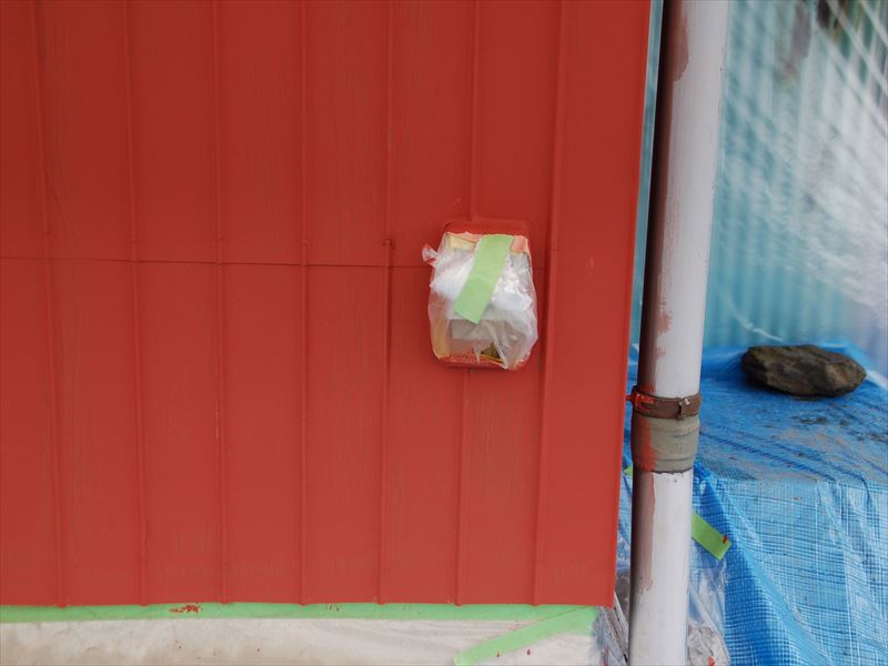 トタン外壁塗装の養生4