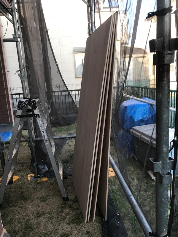 松伏町のベランダFRP防水は12ｍｍの構造用合板張りです。