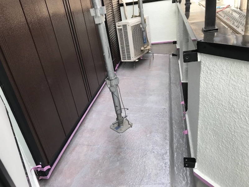 防水中塗り完了