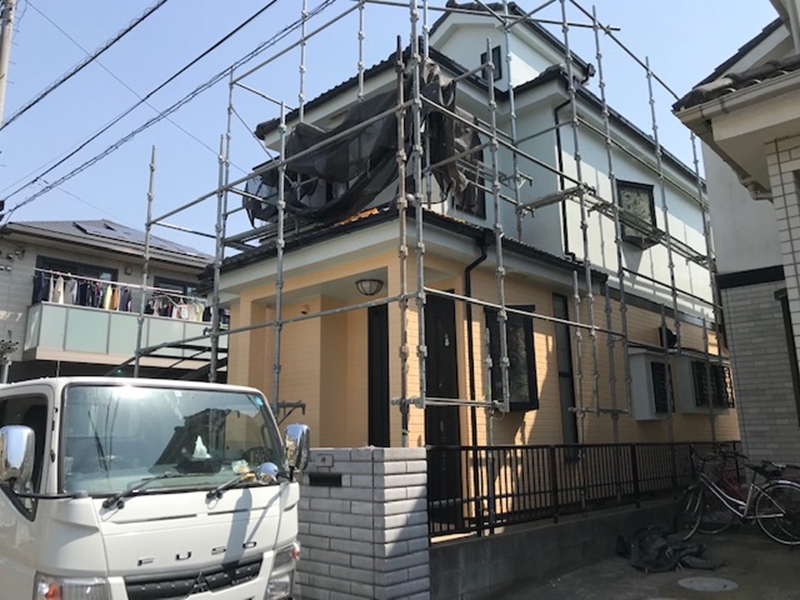 松伏町にて足場解体し、お家は、きれいに生まれ変わったように登場です。