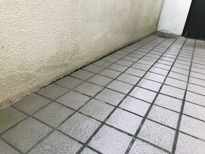 さいたま市外階段の雨漏り