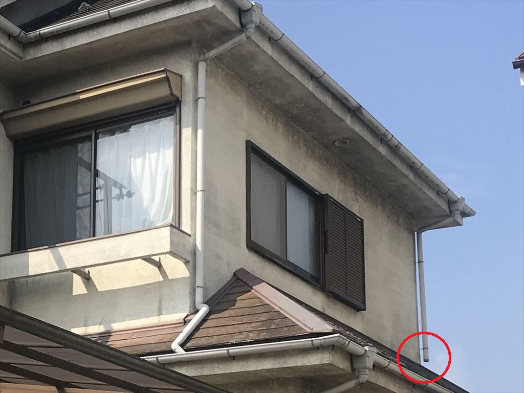 補修が必要な雨どい